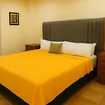 Ave Fenix Cozumel